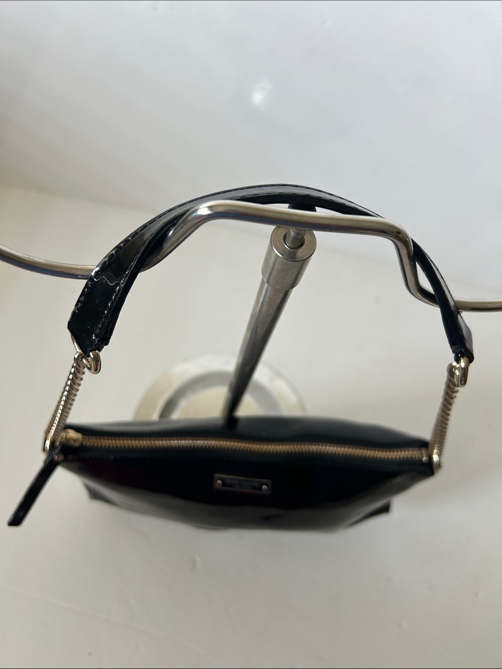 kate spade Black Patent Leather Shoulder Bag Minimalist So Cute! - Picture 4 of 16